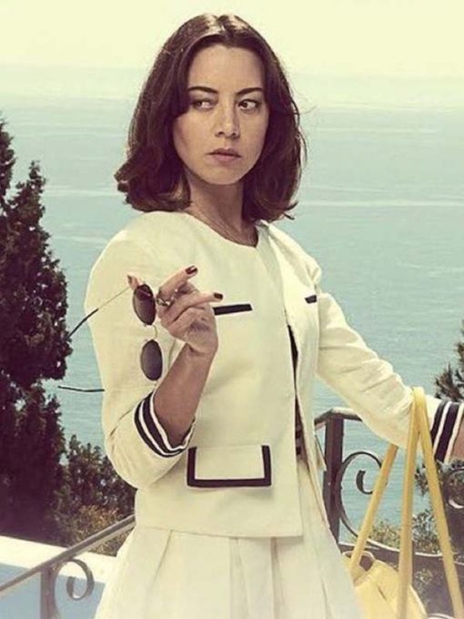 Harper Spiller The White Lotus Season 02 Aubrey Plaza White Jacket