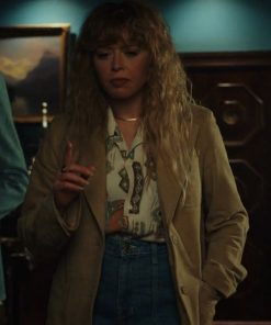 Charlie Cale TV-Series Poker Face 2023 Natasha Lyonne Coat