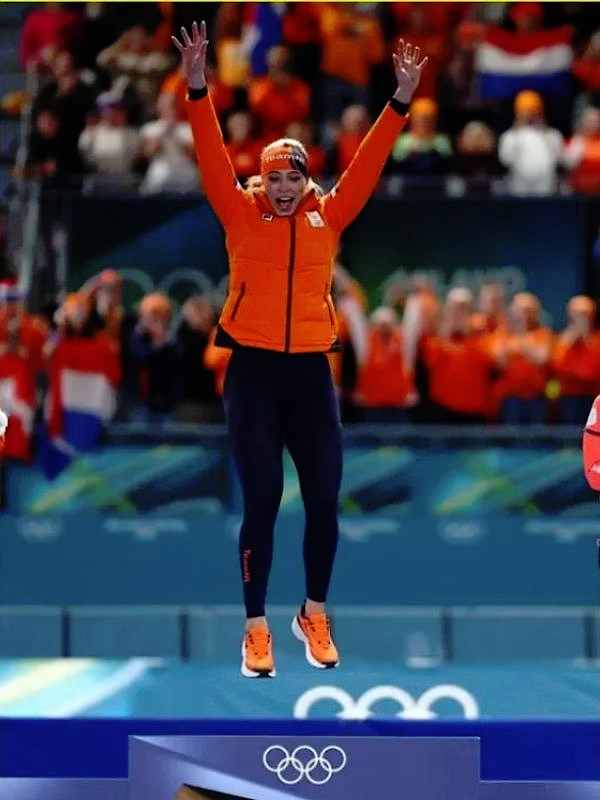 Milano Cortina 2026 Winter Olympics Team Netherlands Jutta Leerdam Puffer Jacket - Bright Orange Winter Olympics 2026 Team NL Jutta Leerdam Orange Puffer Jacket
